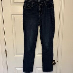 Signature by Levi Strauss Women's Indigo Straight Leg Jeans